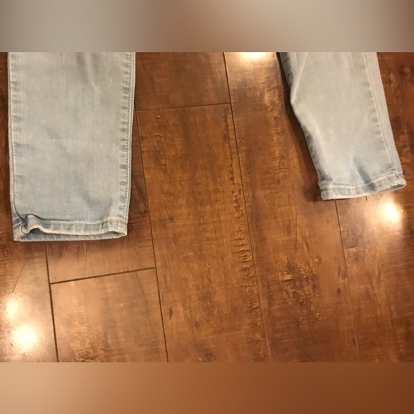 London Low Rise Skinny Distressed Washed Out DenimJeans - Picture 8 of 13